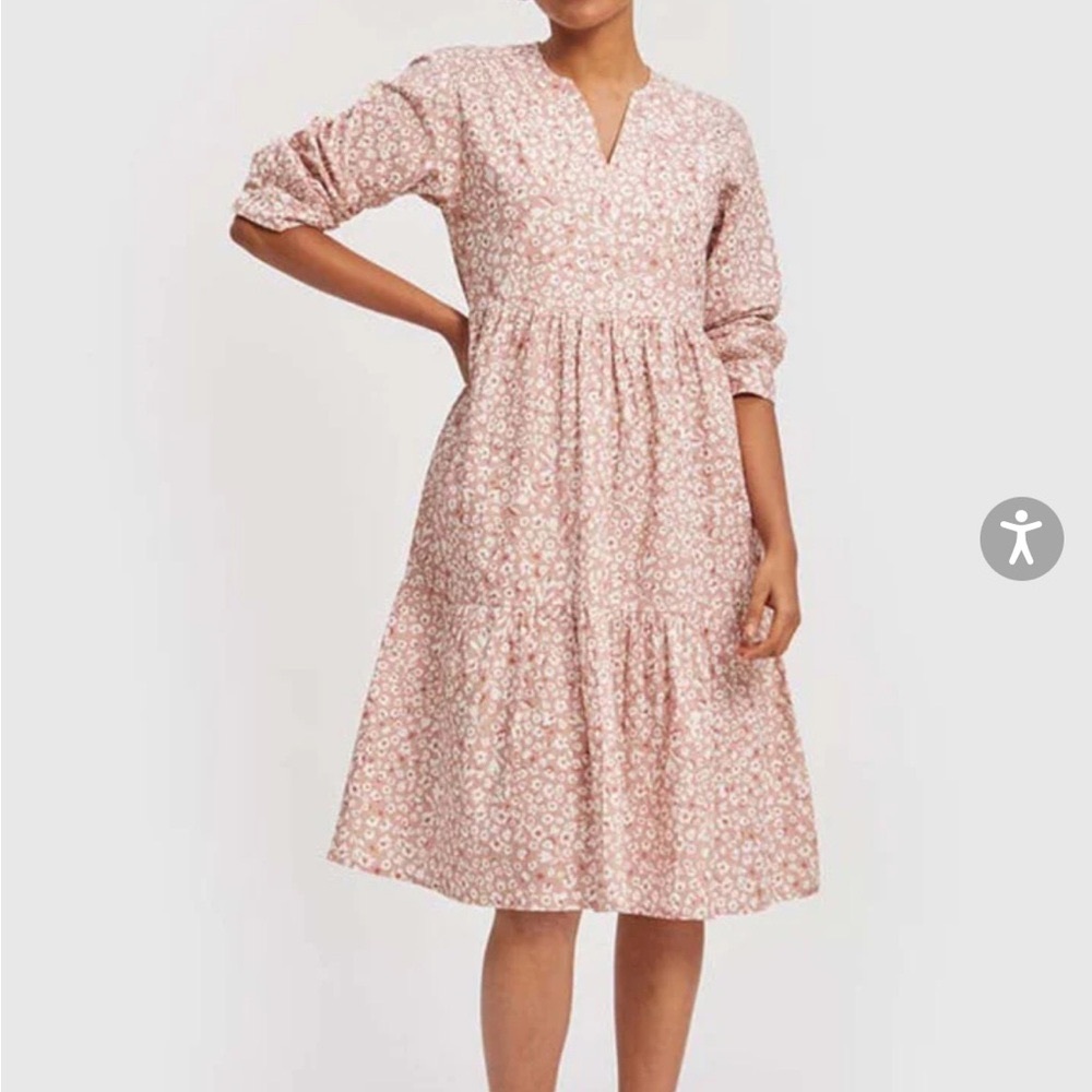 REISTOR Pink Floral A-Line Midi Dress with V-Neck and Bishop Sleeve